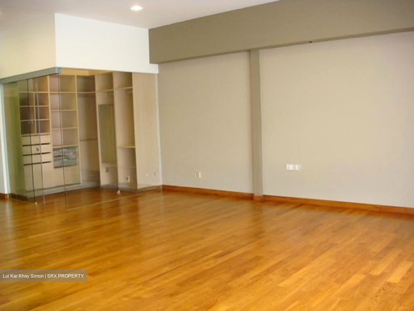 Sixth Avenue (D10), Semi-Detached #611220081